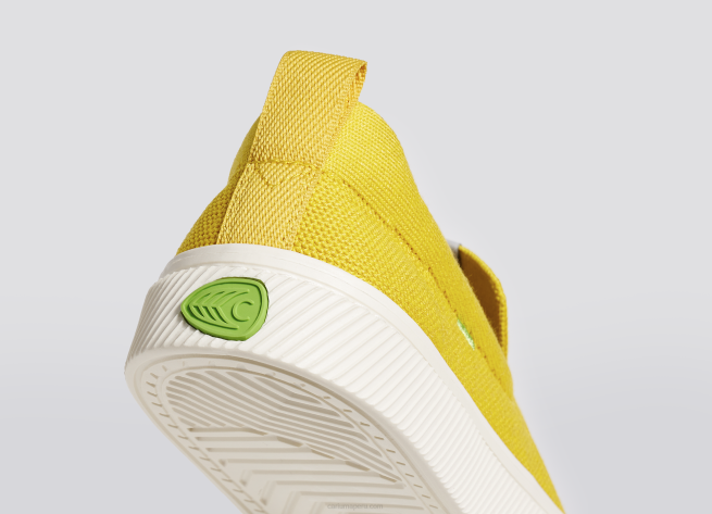 hombres Cariuma punto amarillo X606170