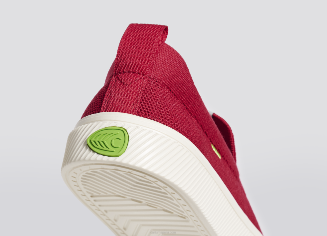 hombres Cariuma punto rojo X606171