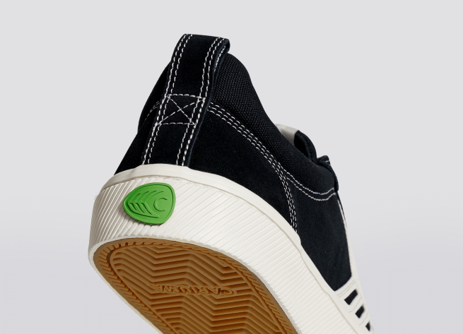 hombres Cariuma pie derecho (zapato único)-contraste negro/marfil X606156