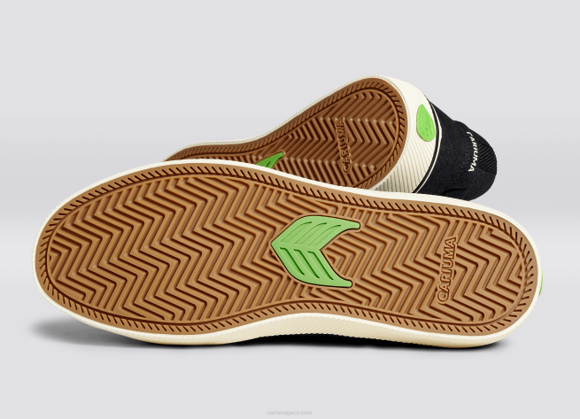 hombres Cariuma negro/marfil X606116